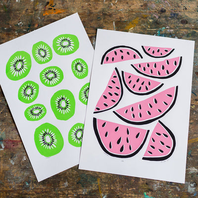 Vibrant Kiwifruit pattern print in Pantone's Colour of the Year 2017, Greenery. This zesty Scandinavian style fruit print will bring a fresh vibe to your home.